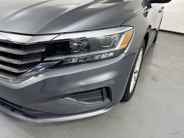 Used 2020 Volkswagen Passat 2.0T SE FWD image 27
