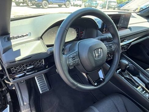 Used 2023 Honda Accord Sport image 30