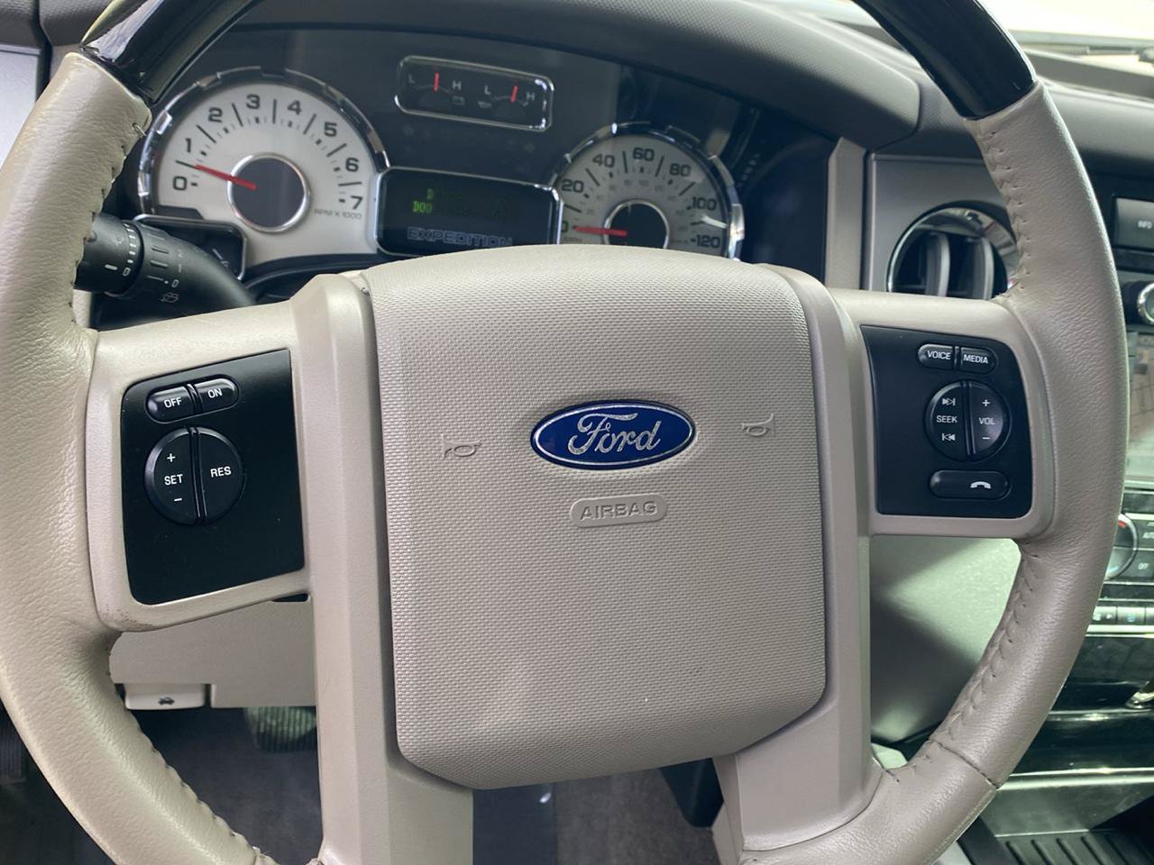 Used 2012 Ford Expedition EL Limited AWD/4WD image 20
