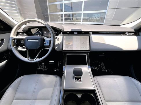 Certified 2025 Land Rover Range Rover Velar Dynamic SE AWD/4WD image 14