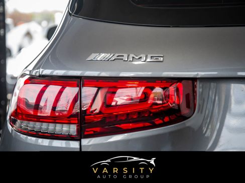 Used 2022 Mercedes-Benz GLB 35 AMG 4MATIC w/ AMG Night Package image 7