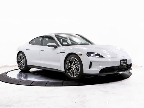 Certified 2025 Porsche Taycan image 9