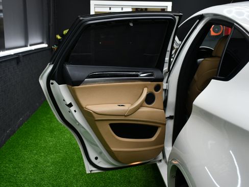 Used 2014 BMW X6 M image 33