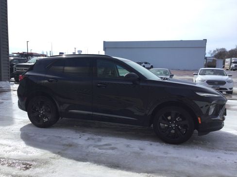 Used 2025 Buick Envision Sport Touring image 4