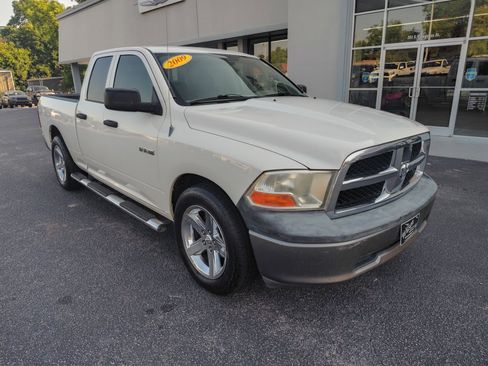Used 2009 Dodge Ram 1500 Truck ST w/ ST Popular Equipment Group image 2