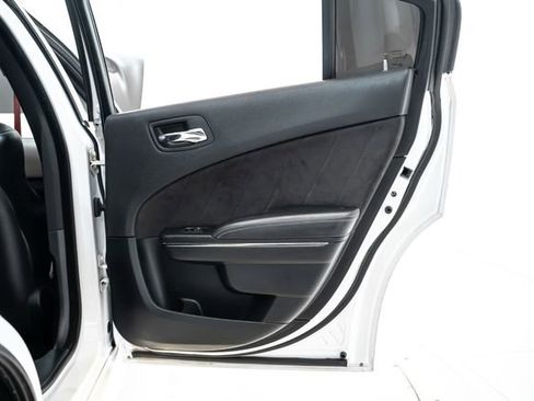 Used 2015 Dodge Charger SRT Hellcat image 23