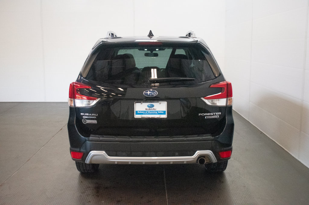 Used 2023 Subaru Forester Touring AWD/4WD image 5