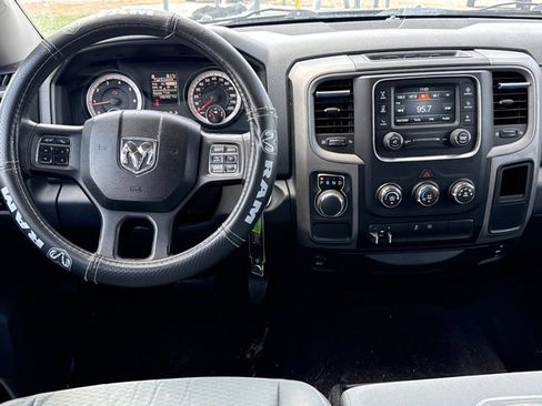 Used 2014 RAM 1500 Express RWD image 4