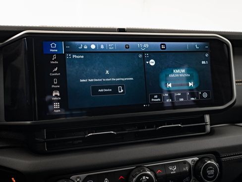 Used 2024 Jeep Wrangler Unlimited Sahara w/ Safety Group image 32