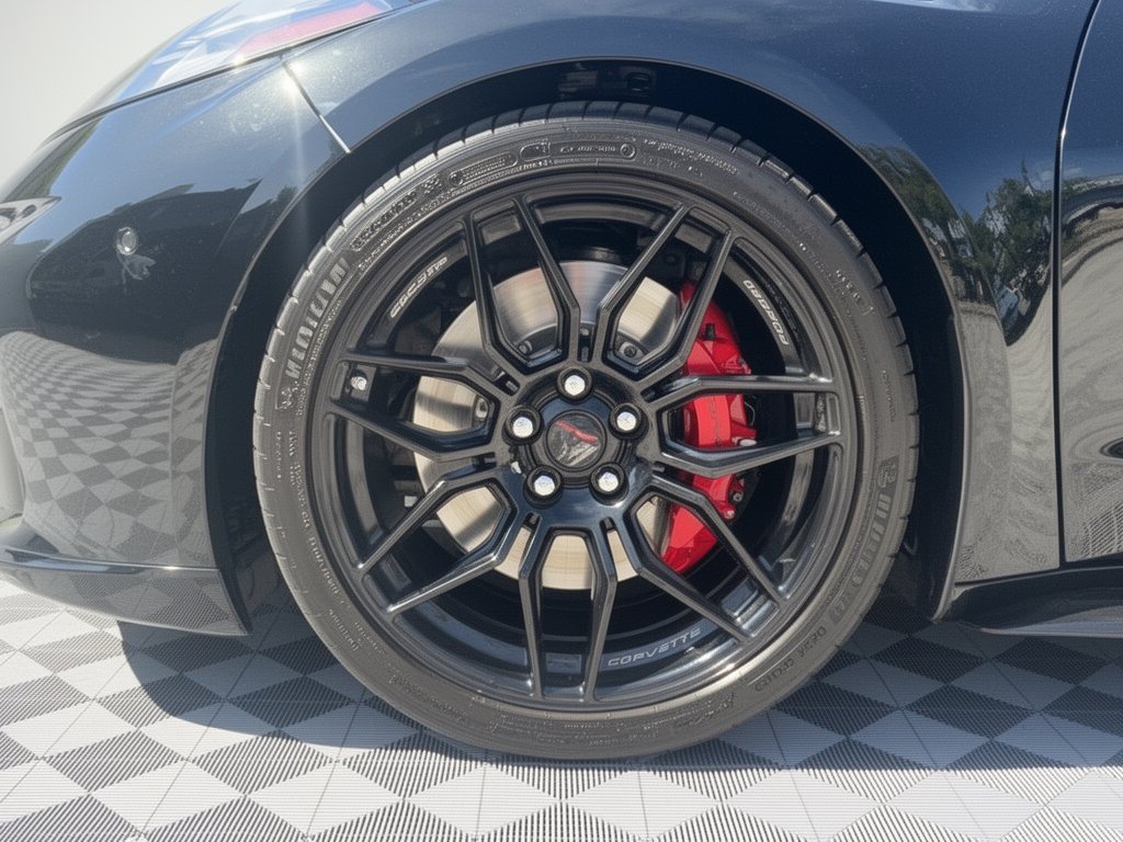 Used 2025 Chevrolet Corvette Z06 w/ Stealth Interior Trim Package RWD image 13