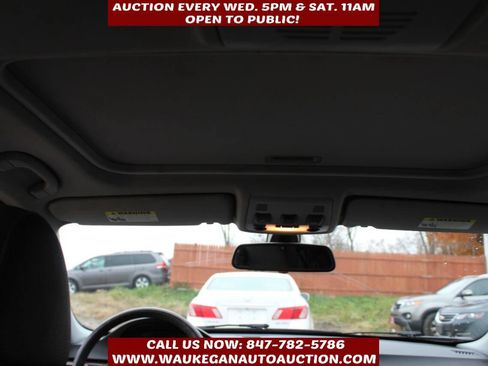 Used 2010 BMW 328i xDrive Sedan image 9