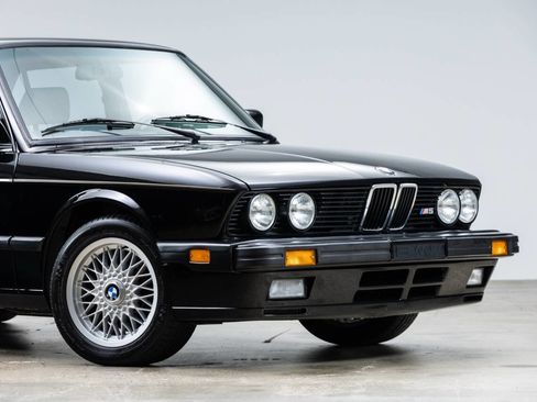 Used 1988 BMW M5 image 12