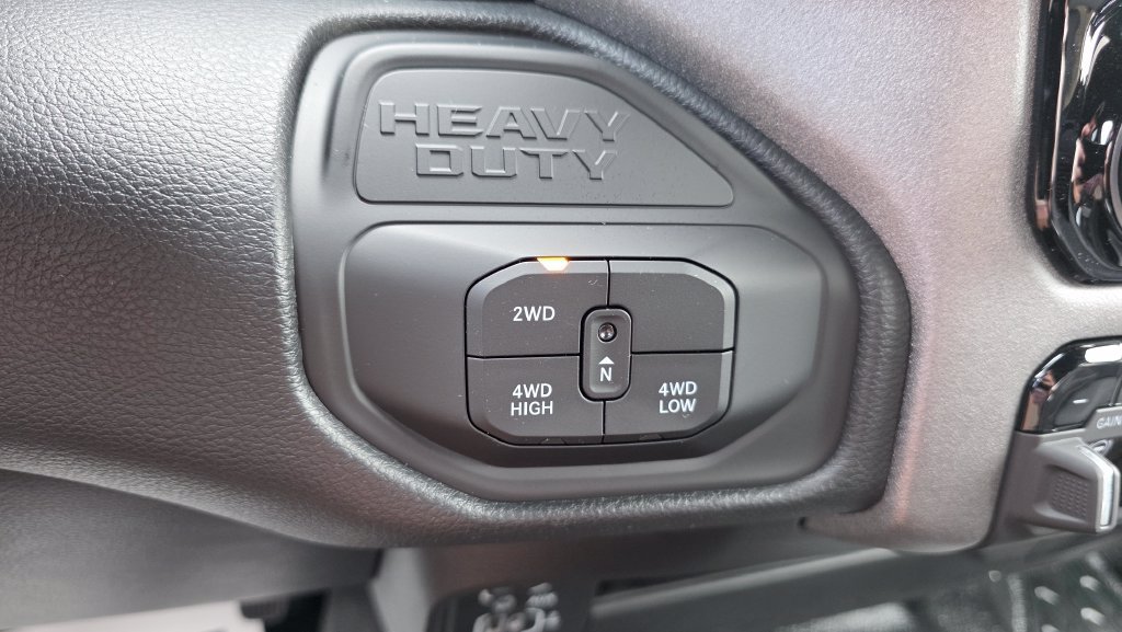 New 2026 RAM 5500 Tradesman w/ Chrome Appearance Group AWD/4WD image 31