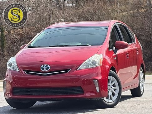 Used 2013 Toyota Prius V Two image 1