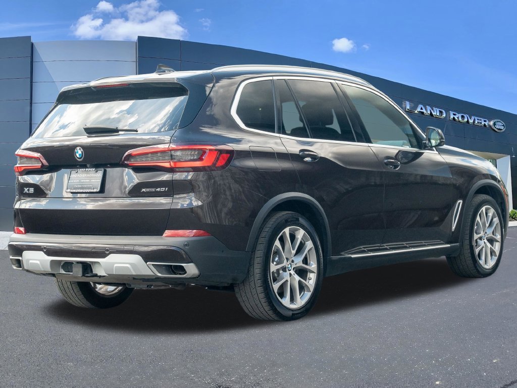 Used 2022 BMW X5 xDrive40i w/ Premium Package AWD/4WD image 4
