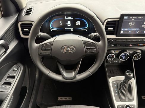 New 2026 Hyundai Venue SEL image 17