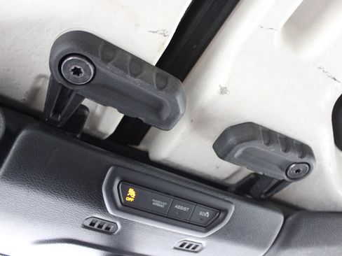 Used 2023 Jeep Wrangler Unlimited Sport AWD/4WD image 19