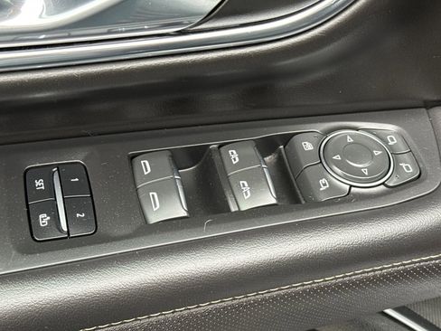 Used 2024 Chevrolet Tahoe Premier image 13