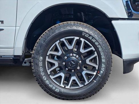 New 2025 RAM 2500 Limited image 16