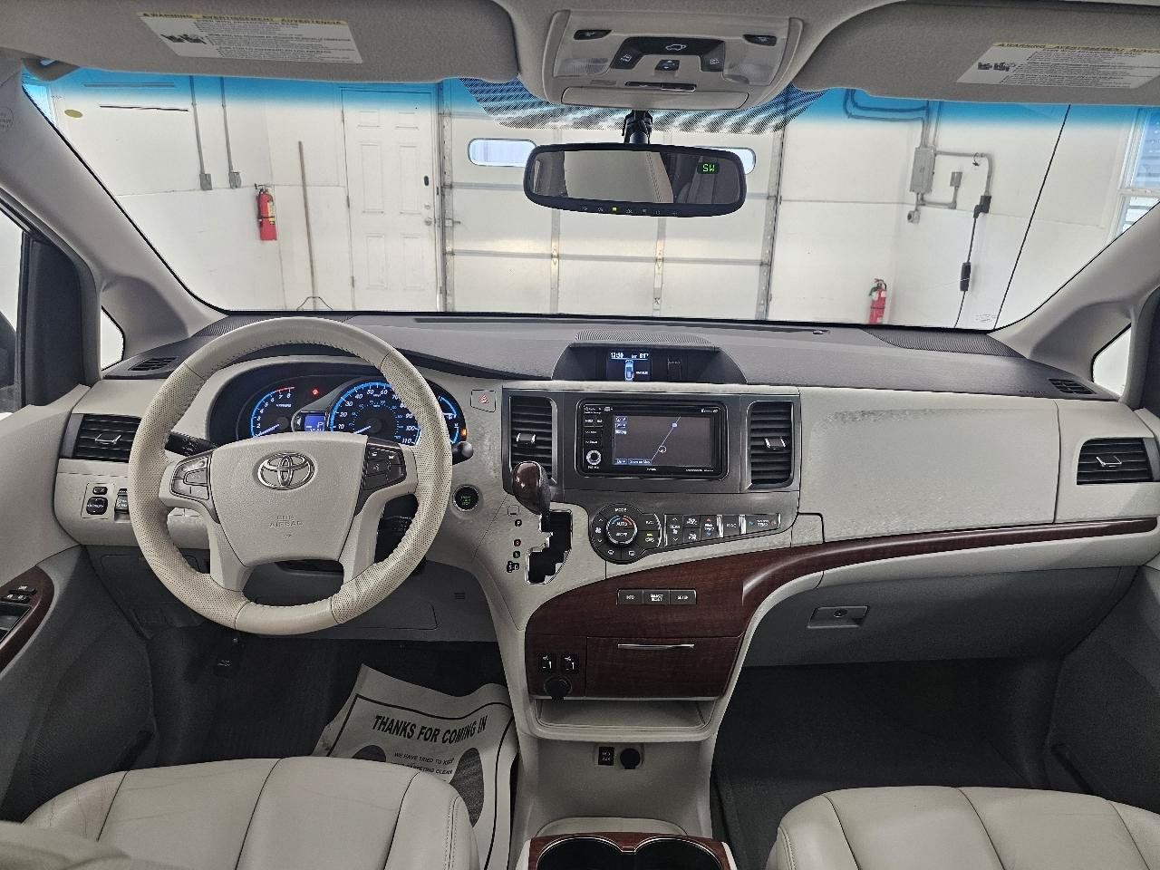 Used 2014 Toyota Sienna XLE AWD/4WD image 26