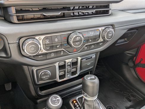 Used 2024 Jeep Wrangler Sahara w/ Technology Group image 26