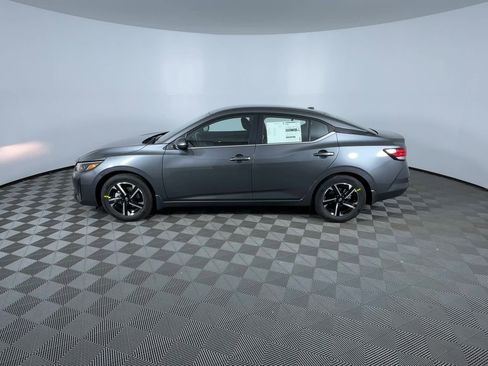 New 2025 Nissan Sentra SV image 5