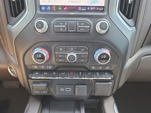 Used 2021 GMC Sierra 1500 Denali w/ Denali Ultimate Package AWD/4WD image 28
