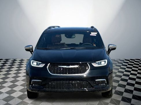 New 2026 Chrysler Pacifica Pinnacle FWD image 2