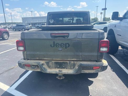 Used 2025 Jeep Gladiator Sport AWD/4WD image 4