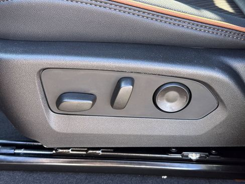 New 2026 GMC Canyon AT4 w/ Technology Plus Package AWD/4WD image 18