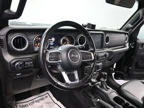 Used 2020 Jeep Gladiator Overland AWD/4WD image 12
