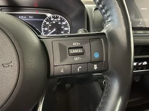 Used 2023 Nissan Rogue SV w/ SV Premium B Package AWD/4WD image 16