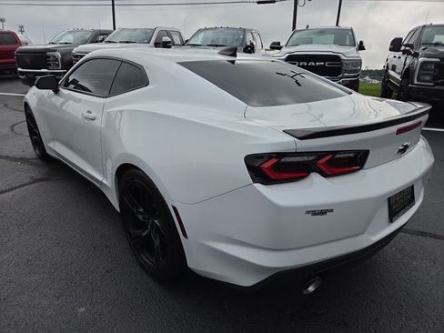 Used 2021 Chevrolet Camaro LT RWD image 4