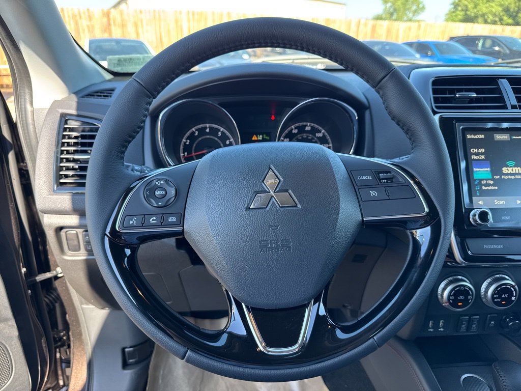 New 2027 Mitsubishi Outlander Sport SE FWD image 8