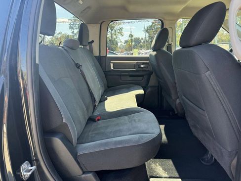 Used 2021 RAM 1500 Classic SLT image 11