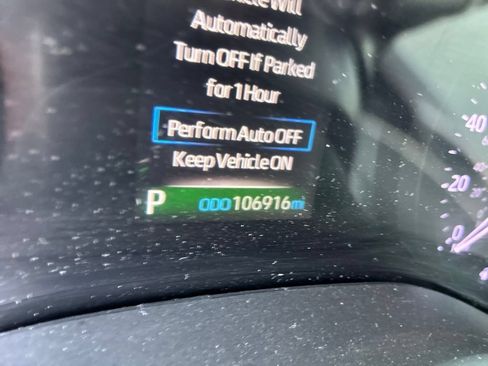 Used 2022 Toyota Sienna XLE Woodland Edition AWD/4WD image 8