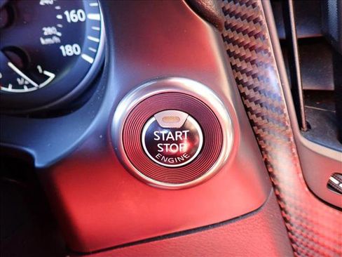 Used 2021 INFINITI Q60 Red Sport 400 w/ Carbon Fiber Package image 25