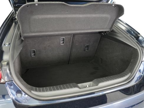 Used 2020 MAZDA MAZDA3 AWD Hatchback w/ Premium Pkg image 31