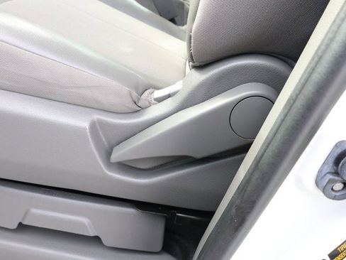 Used 2021 Nissan NV 2500 S image 11