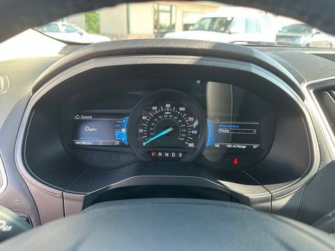Used 2024 Ford Edge SEL AWD/4WD image 16