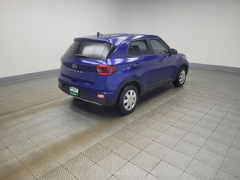 Used 2020 Hyundai Venue SE FWD image 10
