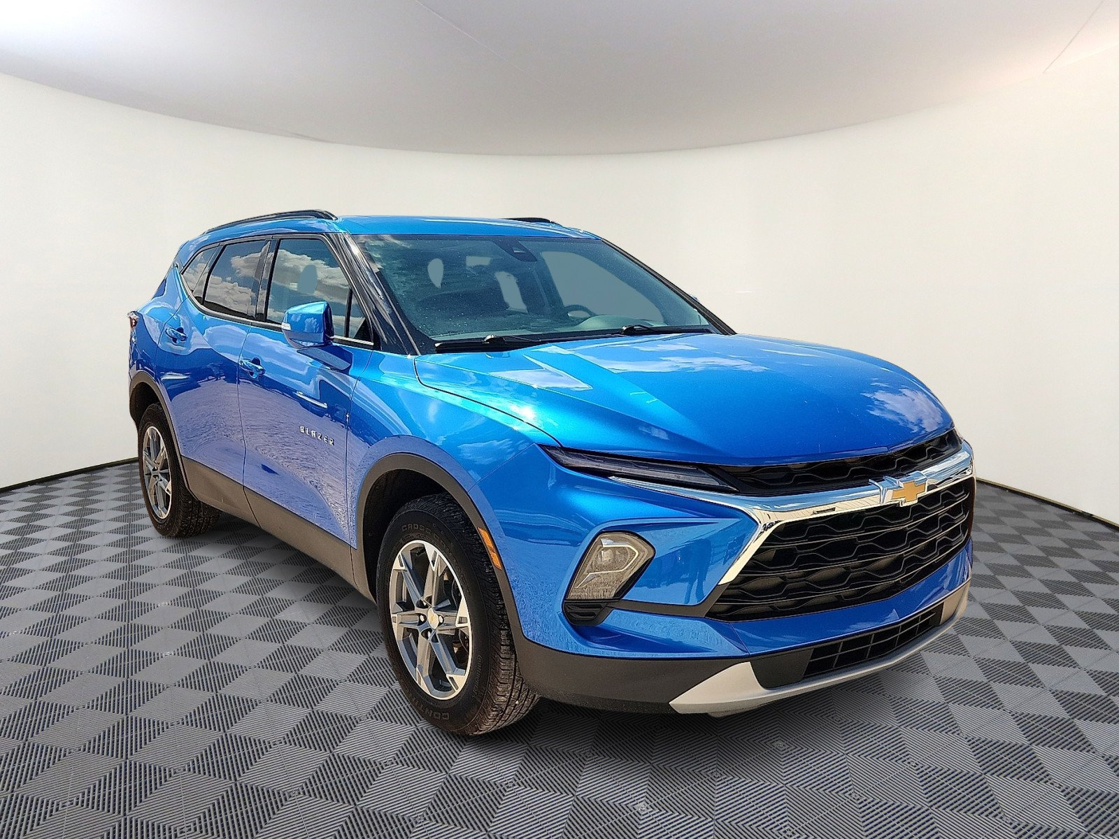 Used 2024 Chevrolet Blazer LT w/ LPO, Floor Liner Package FWD image 6