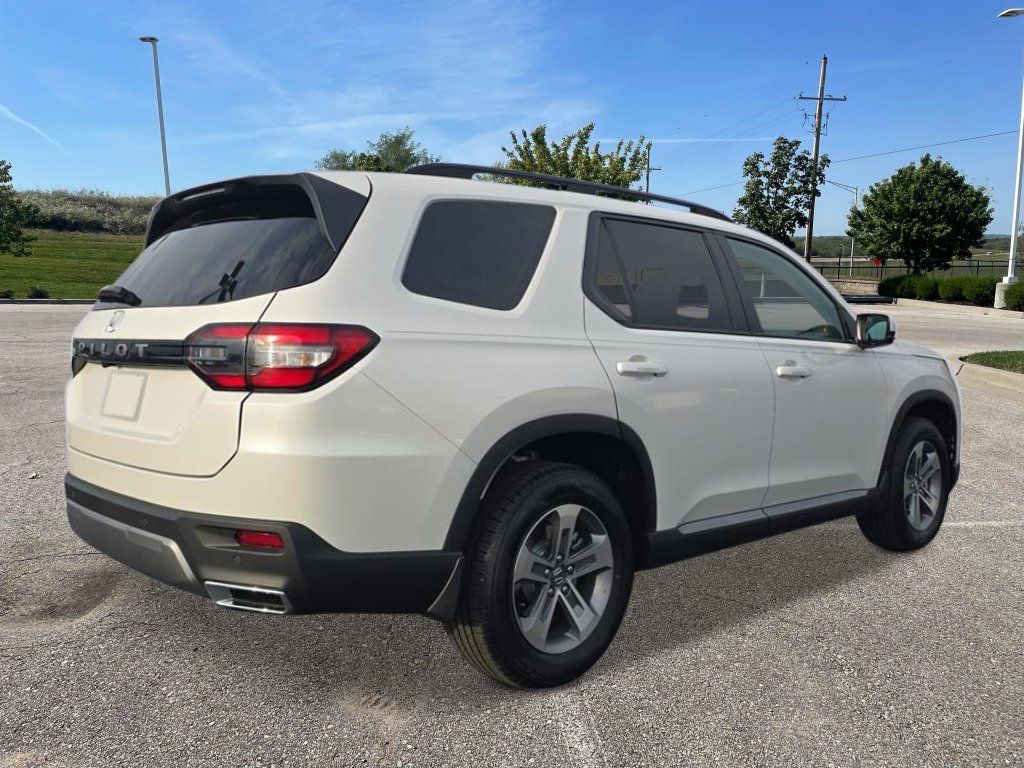 New 2026 Honda Pilot EX-L image 6