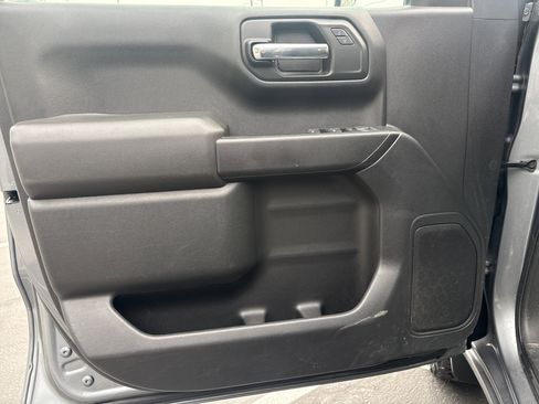 Used 2020 Chevrolet Silverado 1500 Custom Trail Boss w/ Custom Convenience Package image 13