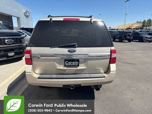 Used 2017 Ford Expedition Limited w/ Equipment Group 301A AWD/4WD image 4