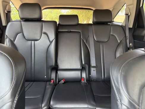 Used 2024 Kia Sorento S AWD/4WD image 41