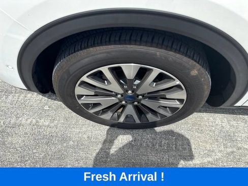 Used 2020 Ford Escape Titanium AWD/4WD image 18