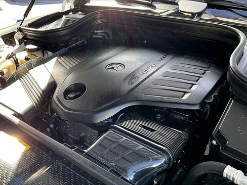 Used 2023 Mercedes-Benz GLS 450 4MATIC image 32