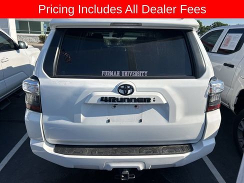 Used 2022 Toyota 4Runner SR5 Premium w/ Moonroof Package AWD/4WD image 8