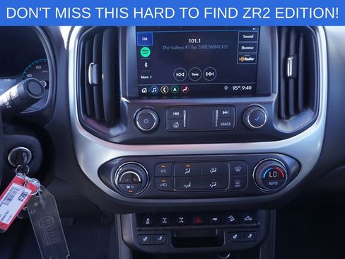 Used 2022 Chevrolet Colorado ZR2 AWD/4WD image 21